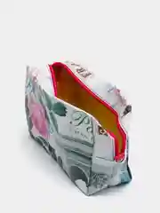 Косметичка дорожная