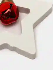 Красный подвеска новогодняя с бубенчиком