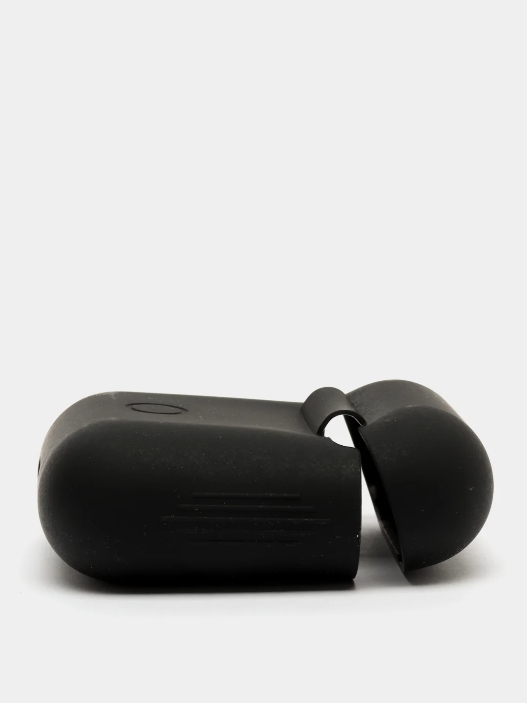 Черный чехол для наушников Apple AirPods