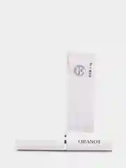 Белый помада-бальзам для губ ORANOT увлажняющая