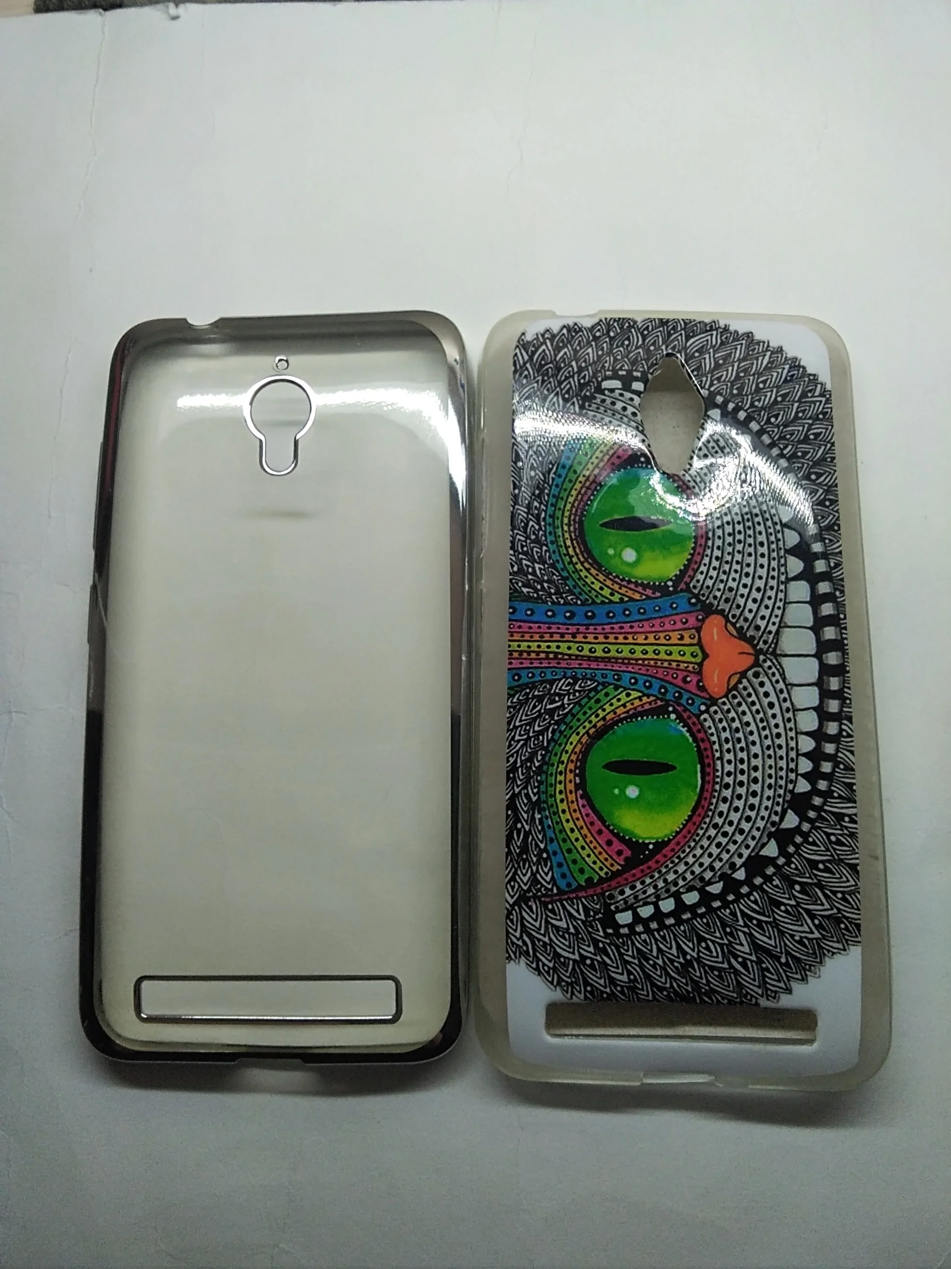 Белый чехол Asus Zenfone Go ZC 500 TG