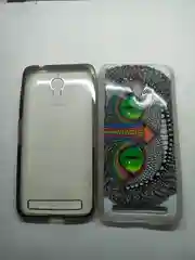 Белый чехол Asus Zenfone Go ZC 500 TG