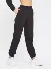 Черный спортивный женский костюм
