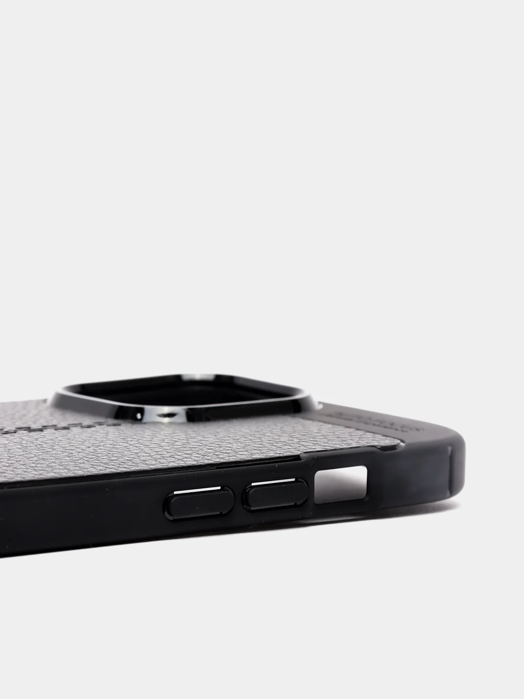Черный противоударный, кожаный чехол на iPhone 13 / 13 Pro / 13 Pro max / 13 mini