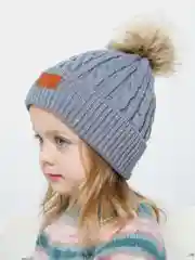 Серый детская шапка со съемным помпоном из меха