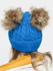 Лазурный детская шапка со съемными помпонами из меха енота