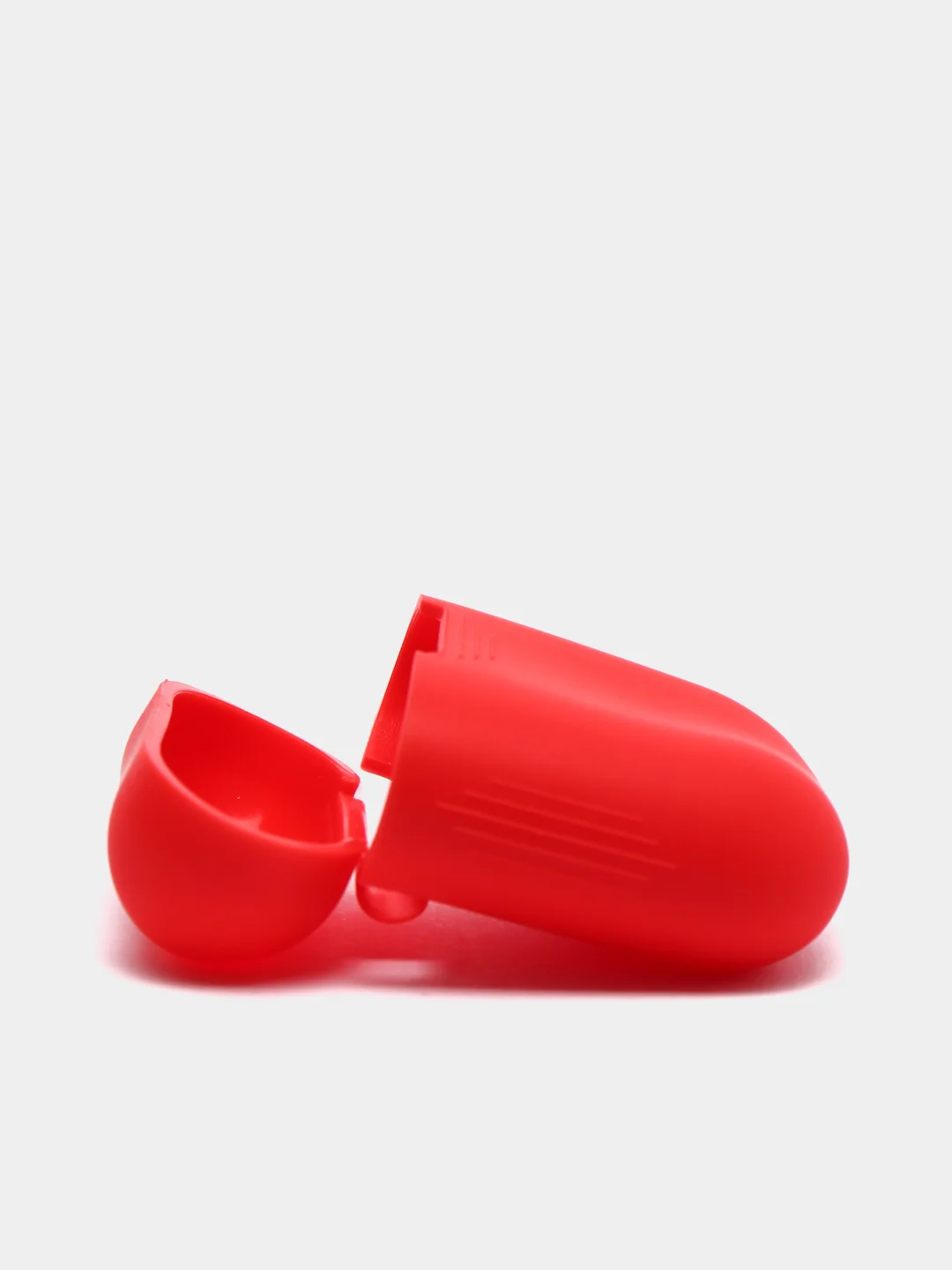 Красный чехол для наушников Apple Airpods 1 и 2 силиконовый