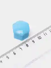 Голубой колпачки на колеса