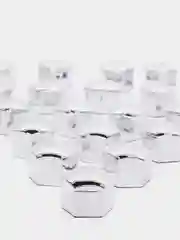 Серебряный колпачки на колеса