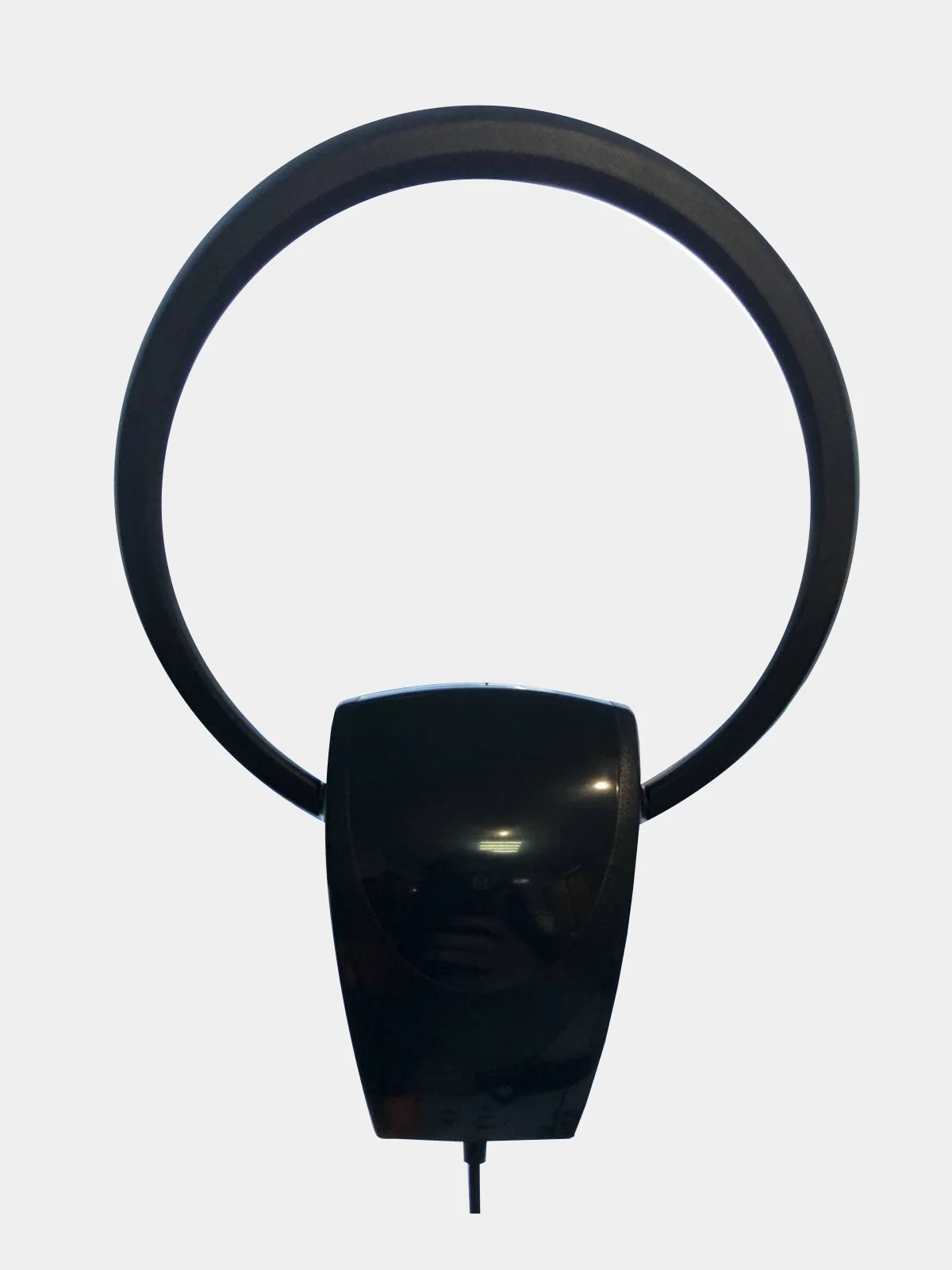 Телевизионная антенна РЭМО Bas-5150-USB домашняя активная
