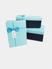 Подарочная коробка