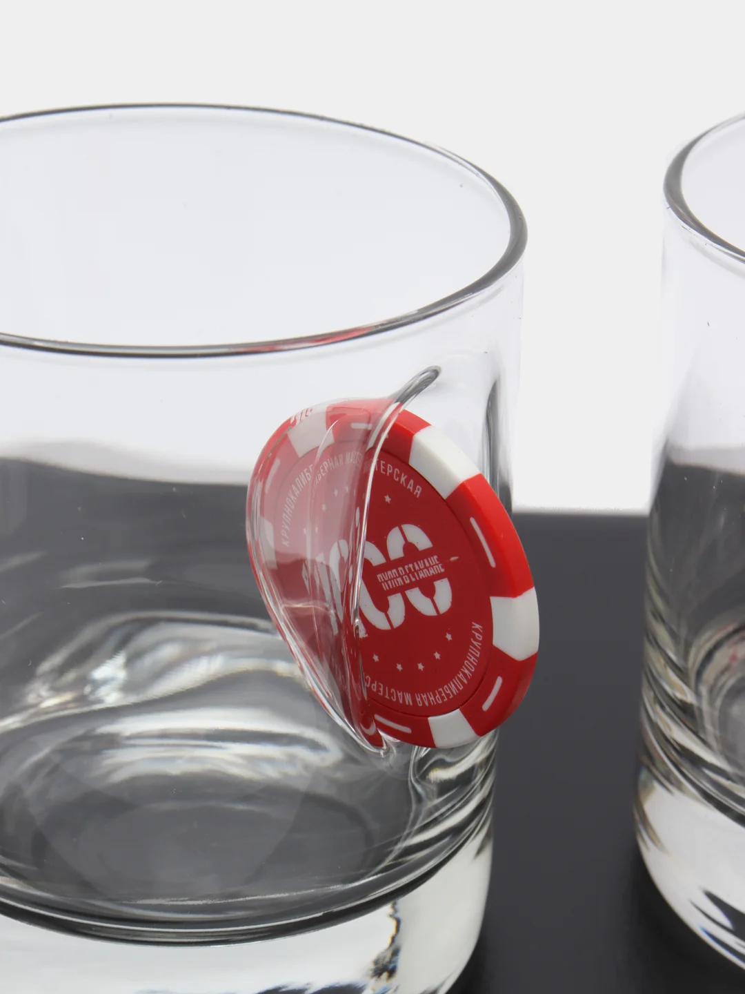 Красный набор "Whiskey Poker", в подарочном футляре, 2 х 300 мл