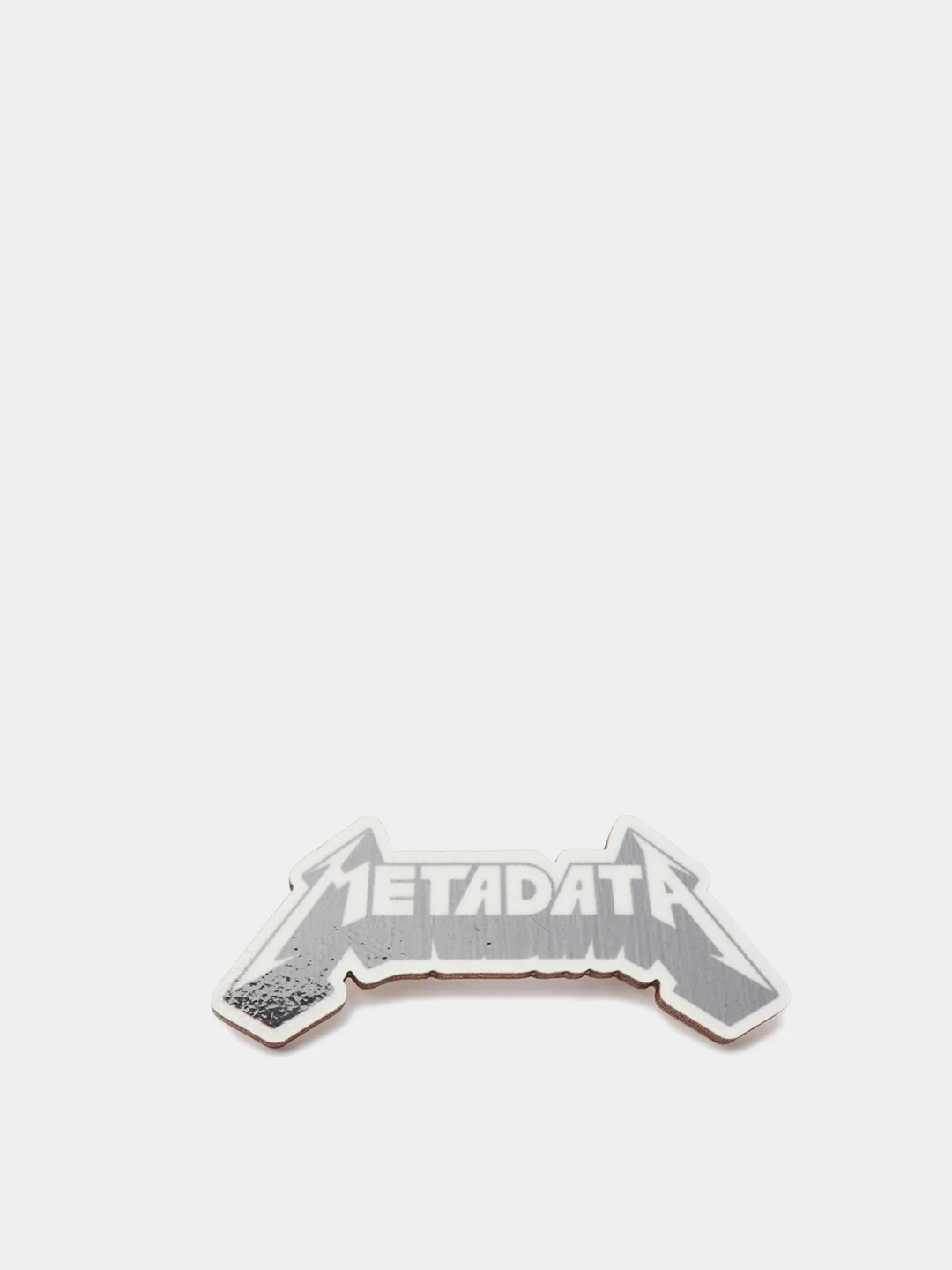 Значок деревянный "Metadata"