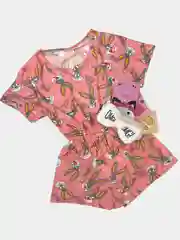 Подарочный набор с пижамой и косметикой для девушки на день рождения и любой праздник