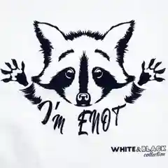 Белый джемпер / кофточка "Енот" черная / белая
