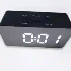 Белый часы зеркальные электронные настольные DS- 3658L зеленый/красный/белый свет