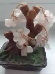 Статуэтки