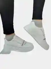 Женские кроссовки кеды