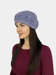 Шапка женская, весенняя