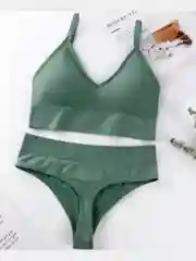 Зелёный хаки комплект спортивного бесшовного нижнего белья:топ и стринги