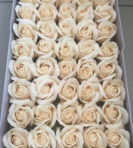 Бежевый розы из мыла