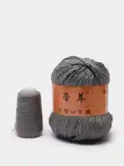 Серый пряжа шерстяная