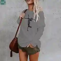 Женская кофта с надписью "Blessed"