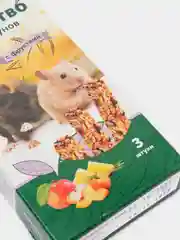 Лакомство для грызунов с фруктами 3 шт TRIOL Зерновая палочка