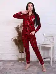 Женский домашний костюм в клетку: рубашка и брюки