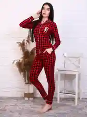 Женский домашний костюм в клетку: рубашка и брюки