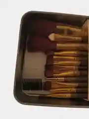 Желтый набор кистей для макияжа в кейсе
