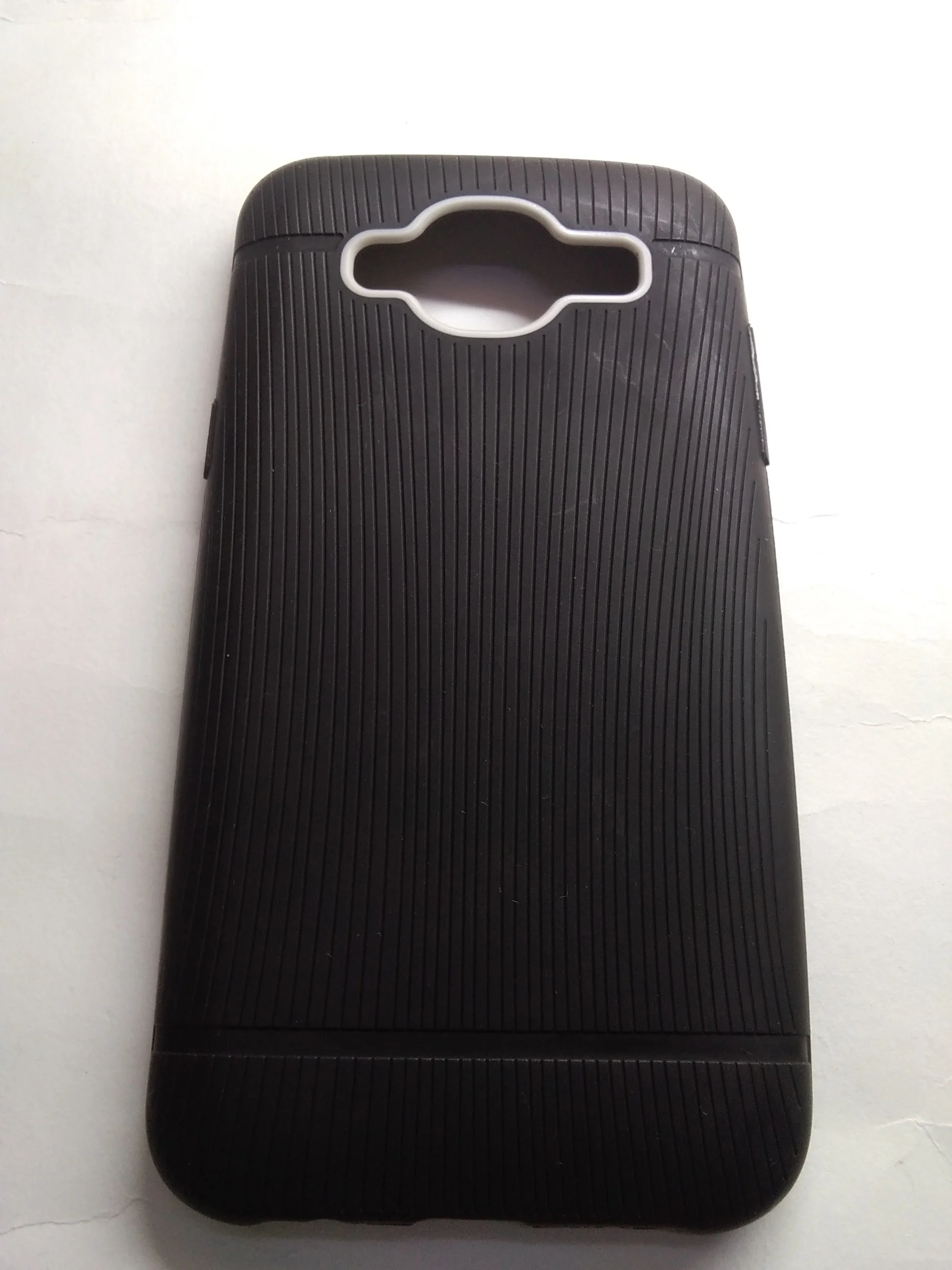Черный чехол Samsung J5 2015