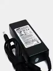 Для ноутбуков Samsung блок питания (зарядное устройство) 19V 4.74A 5.5x3.0pin (002152)
