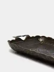 Желтый поднос металлический