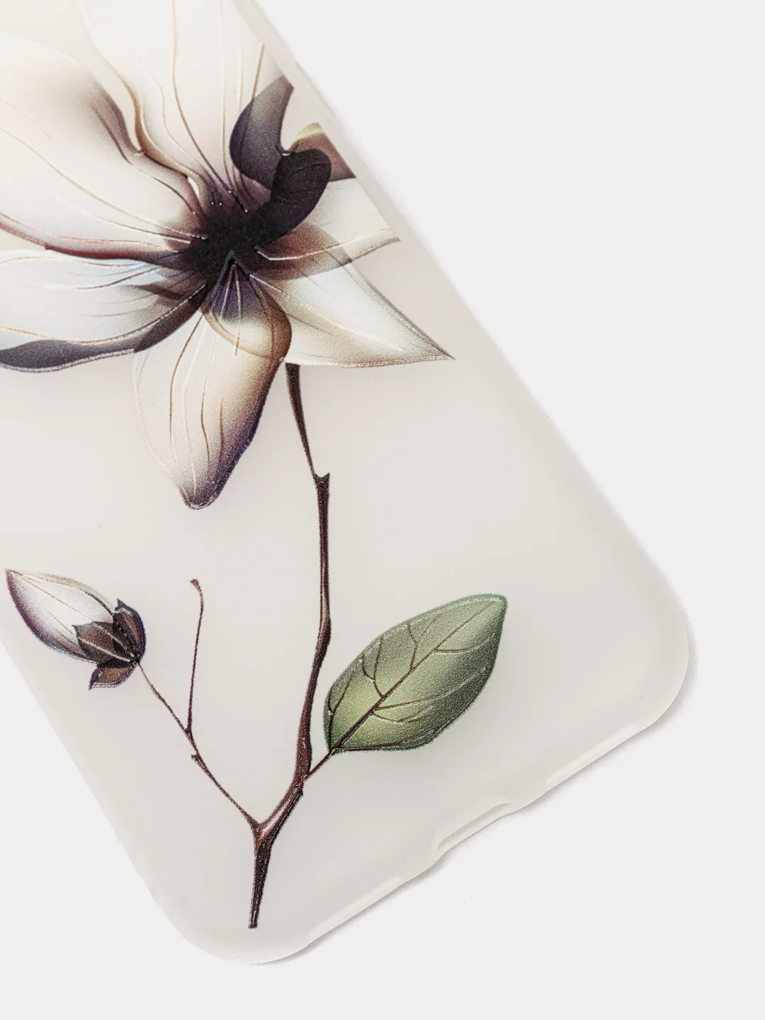 Чехол на iphone с нежным принтом