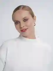 Белый свитер велюровая вязка женский