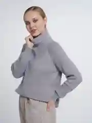 Серый свитер люрекс