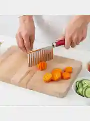 Овощерезка фигурная Доляна "Вкус", 18,5 x 5,5 см, цвет бордовый