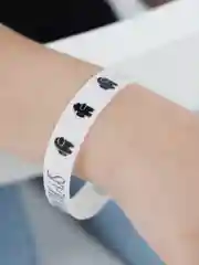 Белый силиконовый браслет
