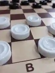 Шашки пластиковые в деревянной доске