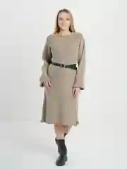 Бежевый платье Зимние каникулы