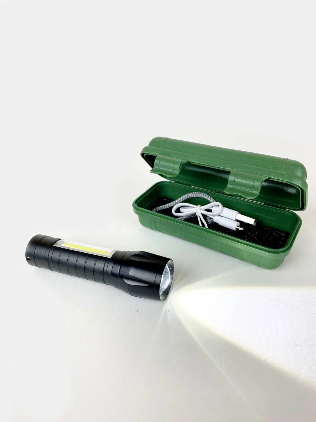 Фонарь аккумуляторный BL-536