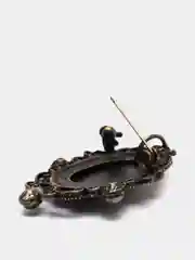 Серый брошь-кулон "Камея в стразах", 5 х 3,5 см