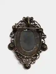 Серый брошь-кулон "Камея в стразах", 5 х 3,5 см