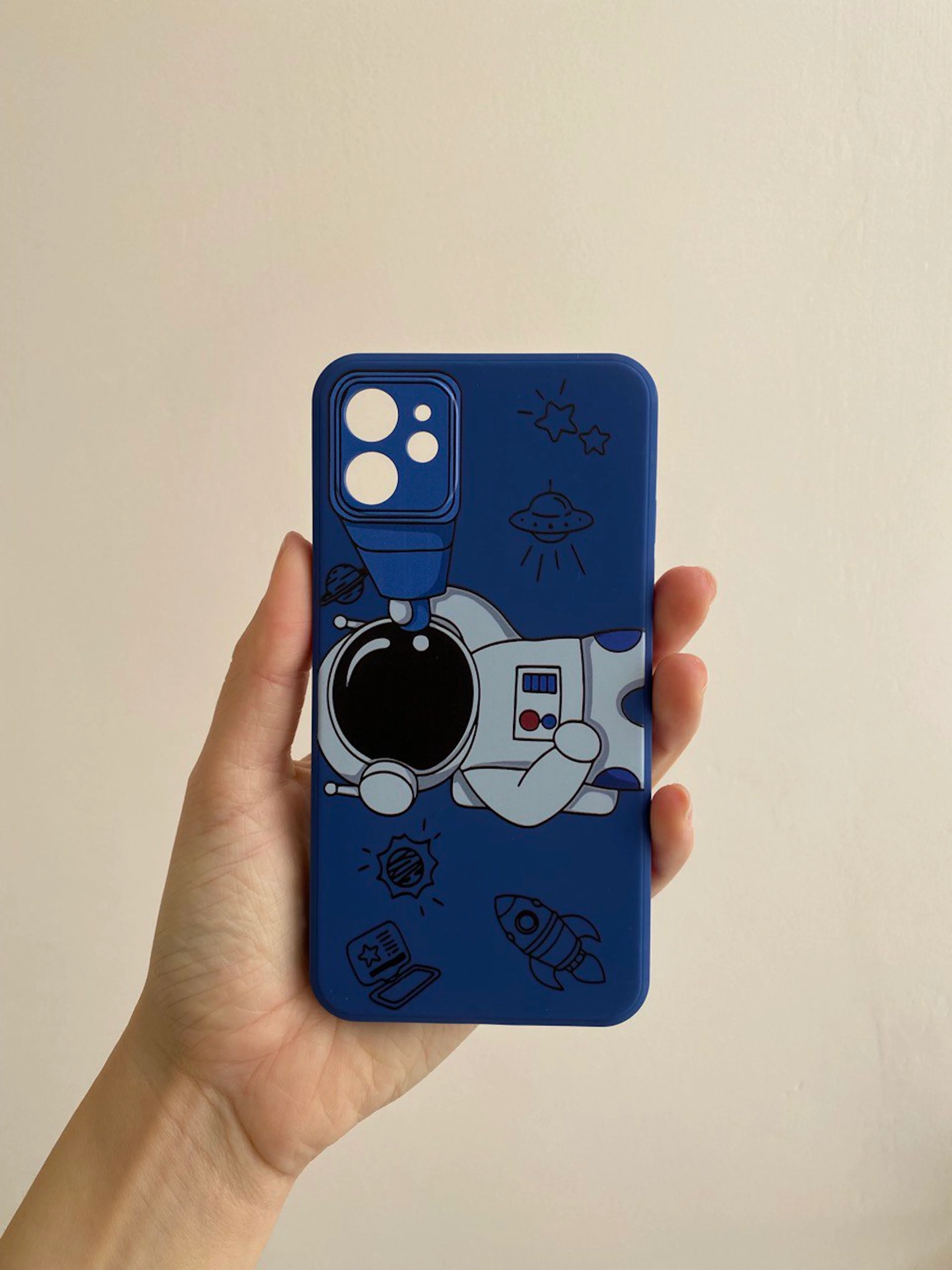 Белый чехол силиконовый на iPhone 11 12 Айфон 11 12