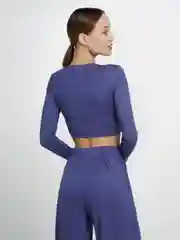 Карамельный лонгслив укороченный