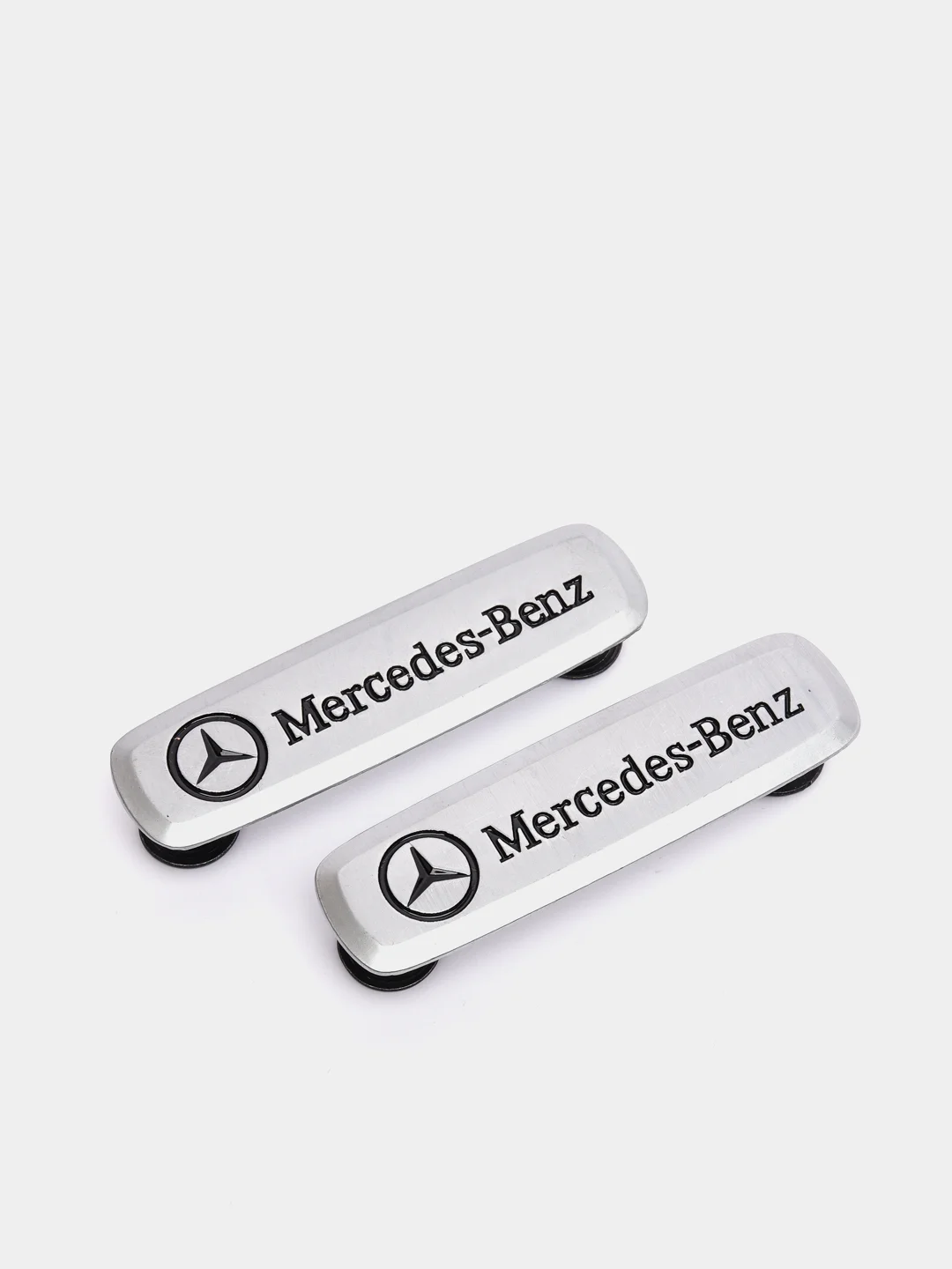 Комплект шильдиков с эмблемой авто "MERCEDES-BENZ" и  4 винтовыми креплениями (Пара)