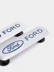 Комплект шильдиков металлических с эмблемой авто "FORD" и 4 винтовыми креплениями (Пара)