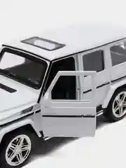 Белый машинка металлическая "Мерседес Гелендваген G463" 1:24