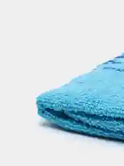 Алый махровое полотенце